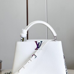 LV Capucines GM   Size: 31.5 X 20 X 11CM