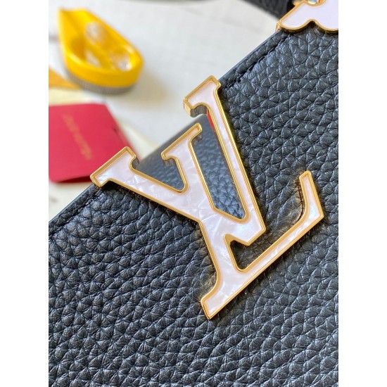 LV Capucines GM   Size: 31.5 X 20 X 11CM