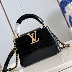 LV Capucines Mini   Size: 21 x 14 x 8 CM