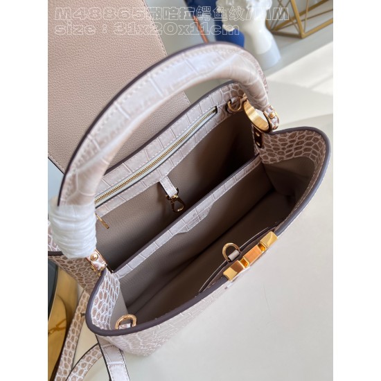 LV Capucines GM   Size: 31.5 X 20 X 11CM