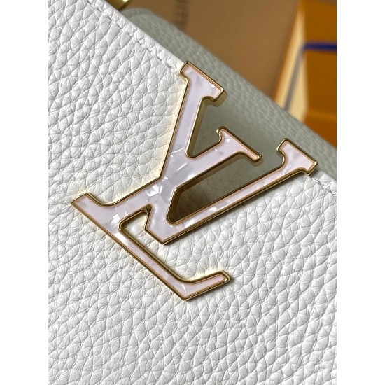 LV Capucines BB   Size: 27 x 18 x 9 CM