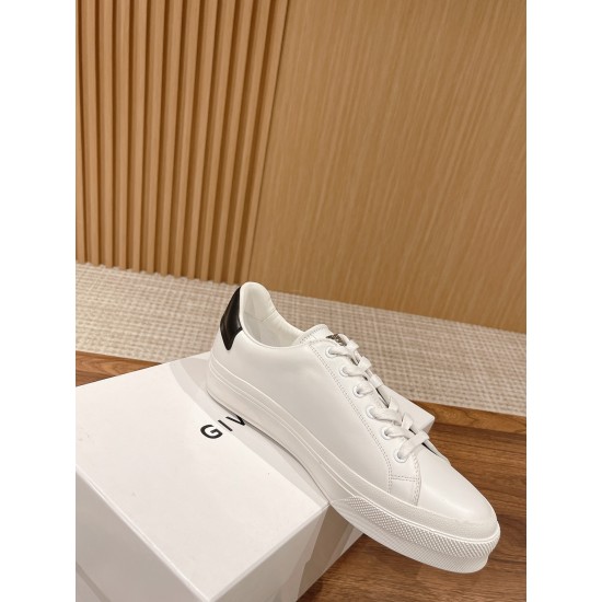 GIVENCHY Sneakers White Shoes