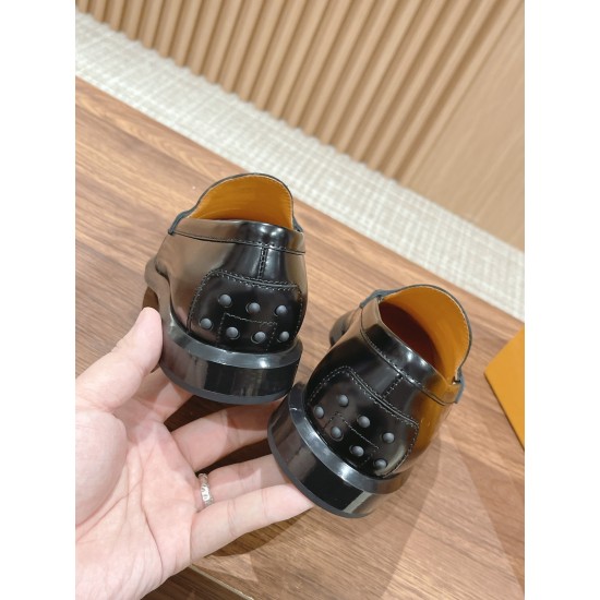 TOds Loafers