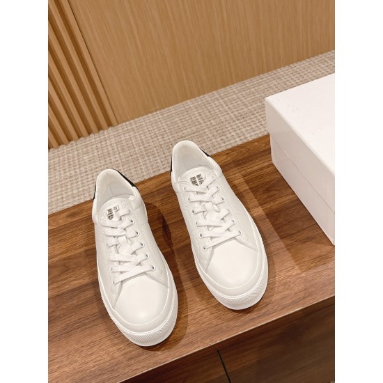 GIVENCHY Sneakers White Shoes