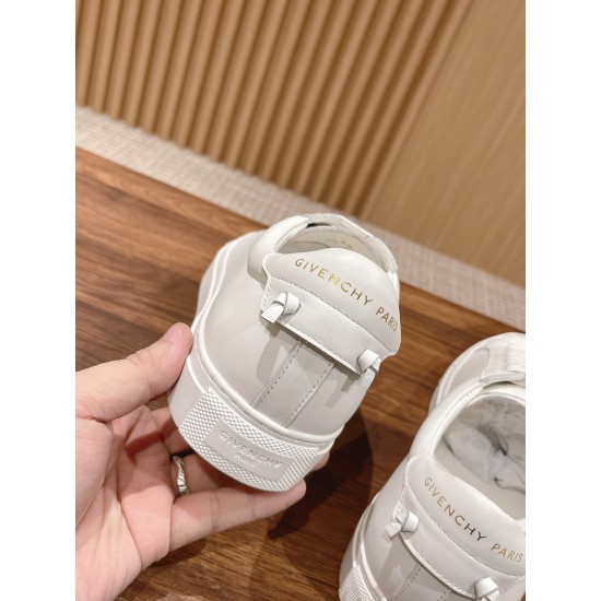 GIVENCHY Sneakers White Shoes