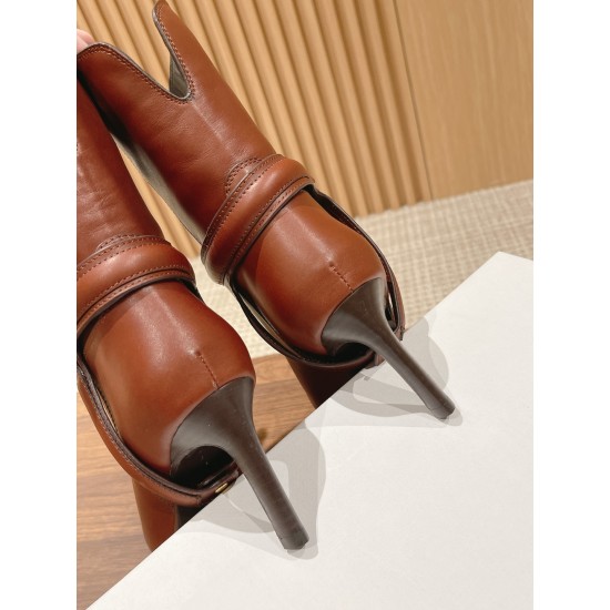 CELINE Calfskin Pointed Toe Boots