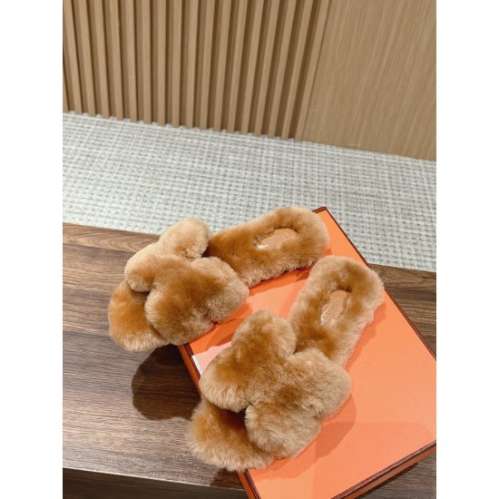 Hermes Woolen Slippers