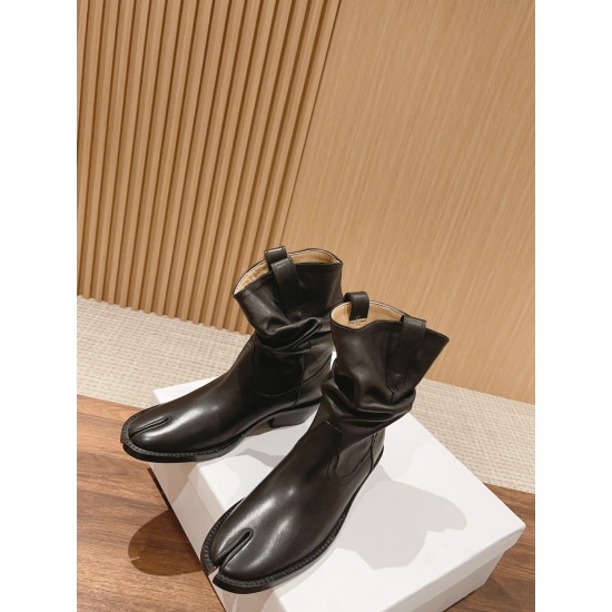 Maison Margiela Split Toe Pleated Chunky Heel Western Cowboy Boots