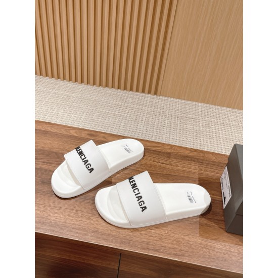 Balenciaga Couple Beach Slippers