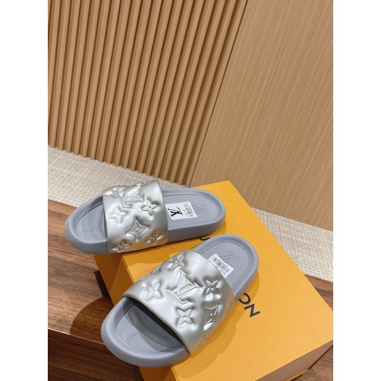 LV Summer Beach Slippers