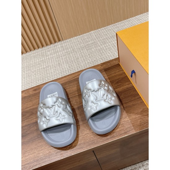 LV Summer Beach Slippers