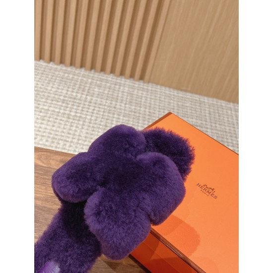 Hermes Woolen Slippers