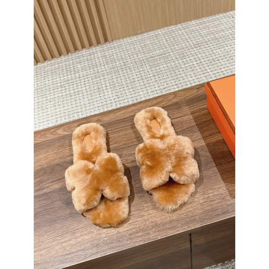 Hermes Woolen Slippers