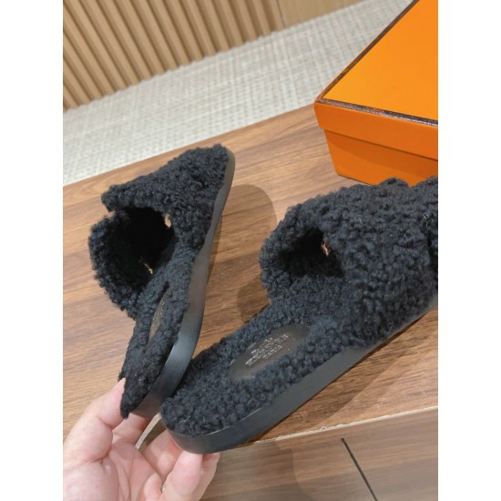 Hermes Wool Slippers