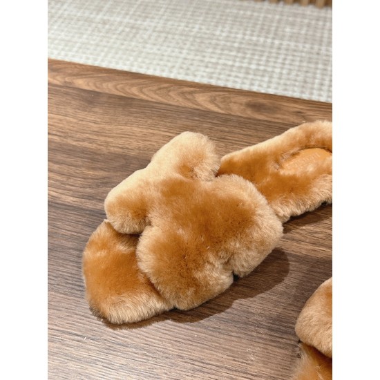 Hermes Woolen Slippers