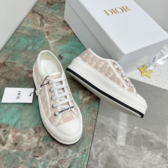 Walk n Dior Platform Sneaker