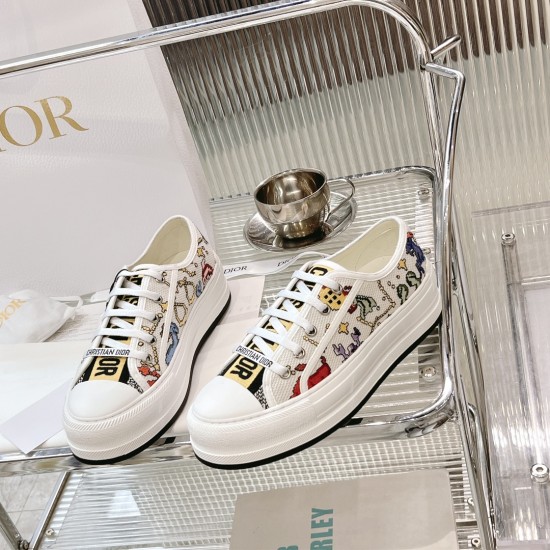 Walk n Dior Platform Sneaker