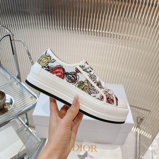 Walk n Dior Platform Sneaker