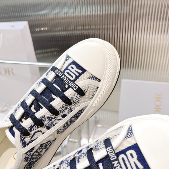 Walk n Dior Platform Sneaker