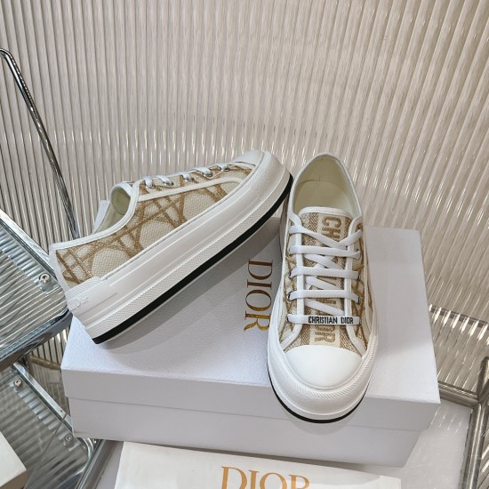 Walk n Dior Platform Sneaker