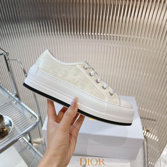 Walk n Dior Platform Sneaker