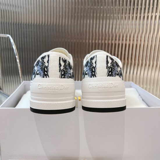 Walk n Dior Platform Sneaker