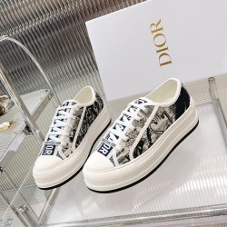 Walk n Dior Platform Sneaker