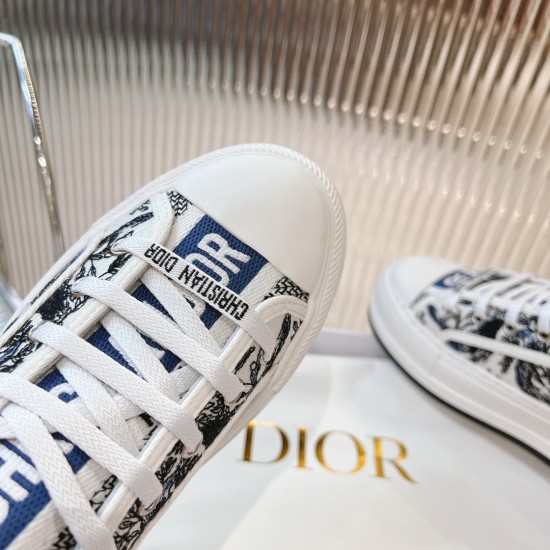 Walk n Dior Platform Sneaker