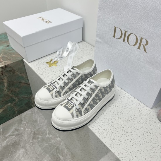 Walk n Dior Platform Sneaker