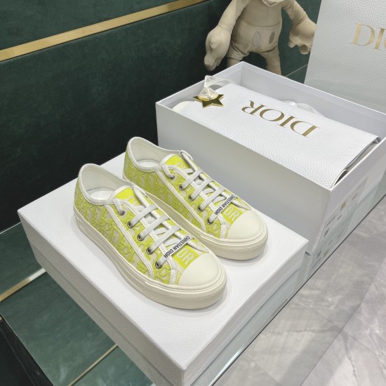 Walk n Dior Platform Sneaker