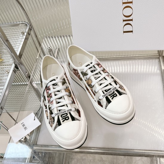 Walk n Dior Platform Sneaker