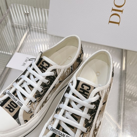 Walk n Dior Platform Sneaker