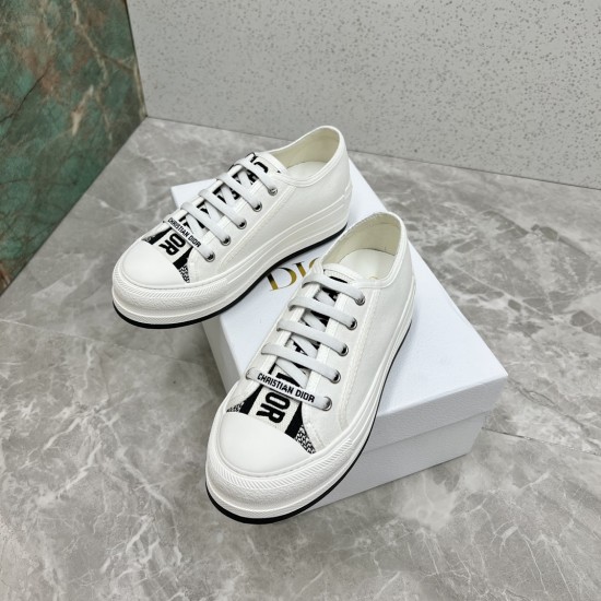 Walk n Dior Platform Sneaker