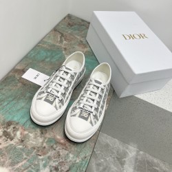 Walk n Dior Platform Sneaker