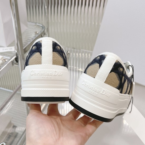 Walk n Dior Platform Sneaker