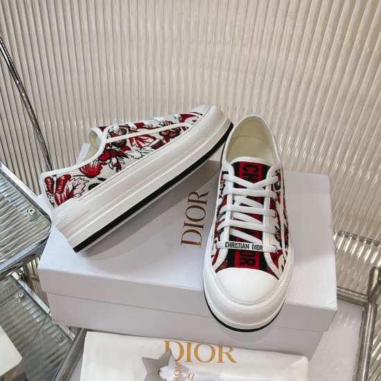 Walk n Dior Platform Sneaker