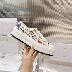 Walk n Dior Platform Sneaker