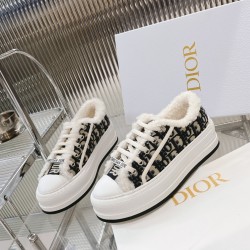 Walk n Dior Platform Sneaker