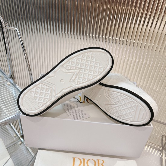 Walk n Dior Platform Sneaker