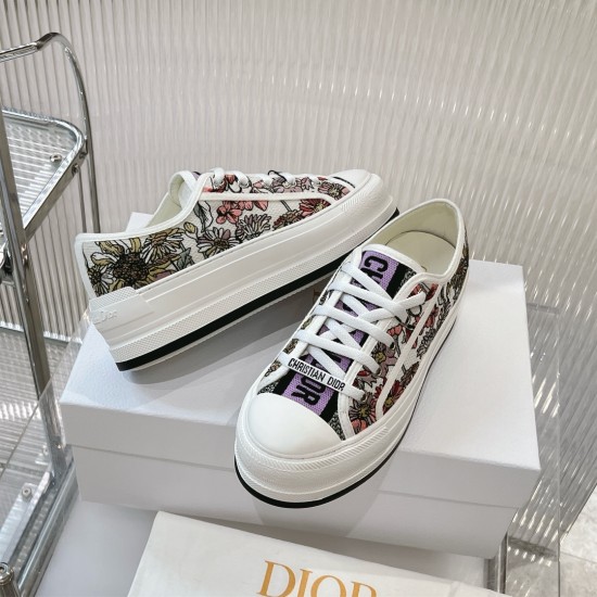 Walk n Dior Platform Sneaker