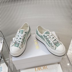 Walk n Dior Platform Sneaker