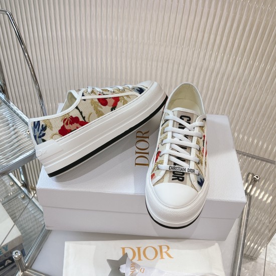 Walk n Dior Platform Sneaker