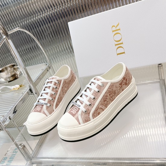 Walk n Dior Platform Sneaker