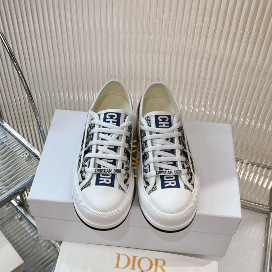 Walk n Dior Platform Sneaker