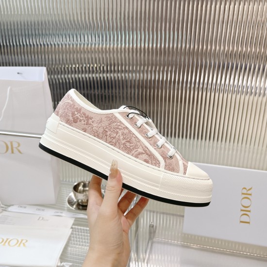 Walk n Dior Platform Sneaker