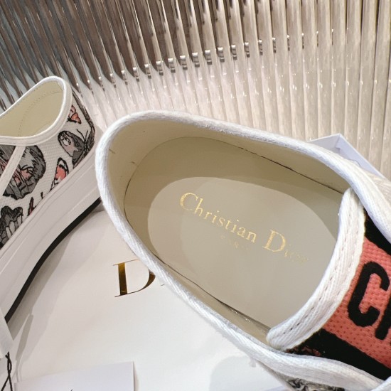 Walk n Dior Platform Sneaker