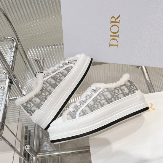 Walk n Dior Platform Sneaker