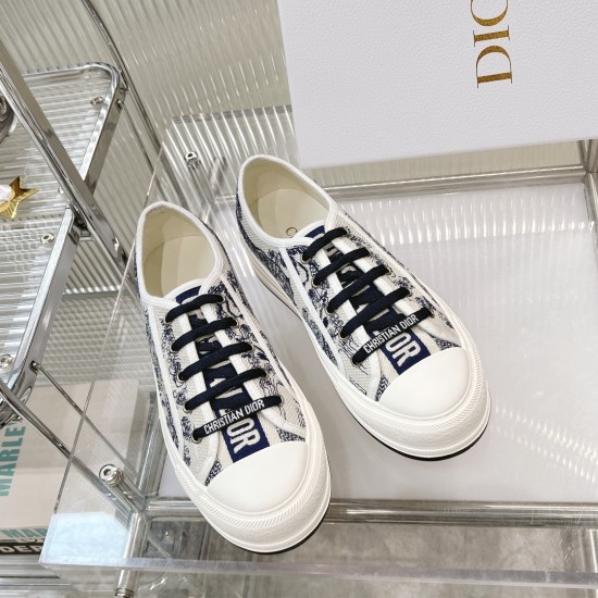 Walk n Dior Platform Sneaker