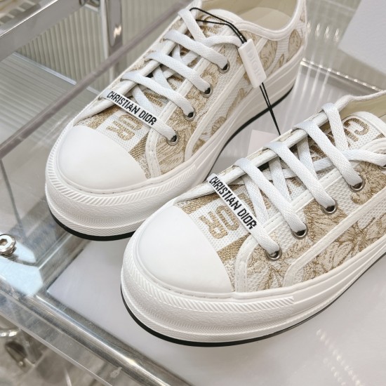 Walk n Dior Platform Sneaker