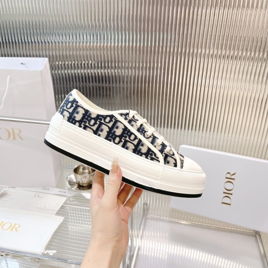 Walk n Dior Platform Sneaker